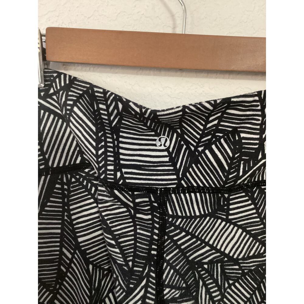 Lululemon Athletica Black Striped Leggings Gently Used
